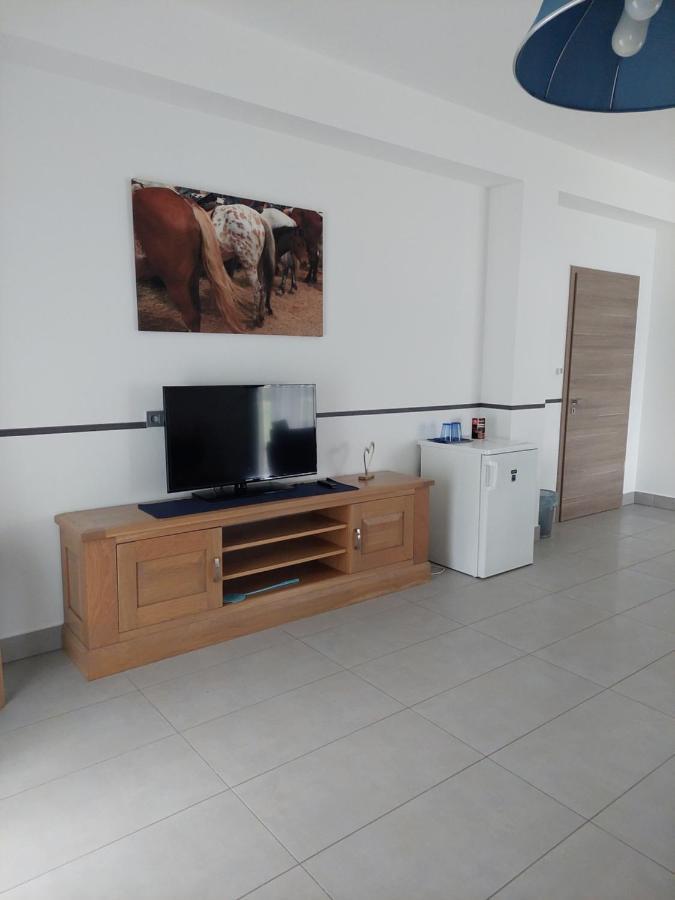 Hedervari Lovas Vendeghaz Ngoại thất bức ảnh